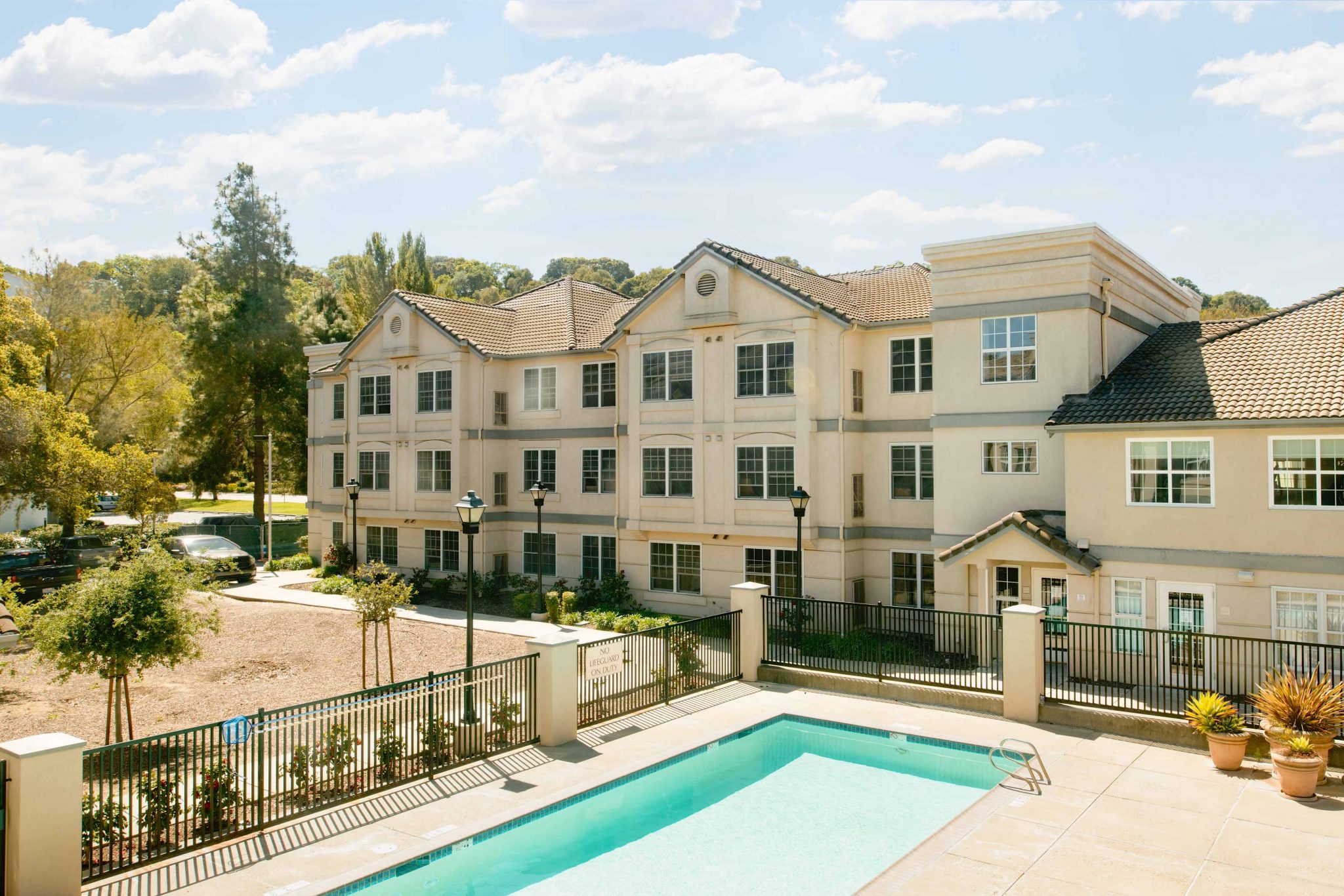 Outdoor Pool Area- Residence Inn, Pleasanton Outdoor Pool Area