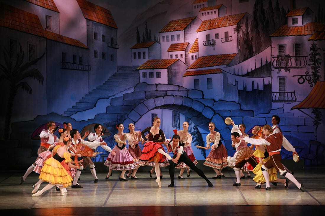 Cast of Don Quixote dancing on stage
